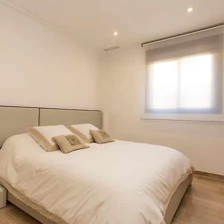 With Indoor Pool Apartamento